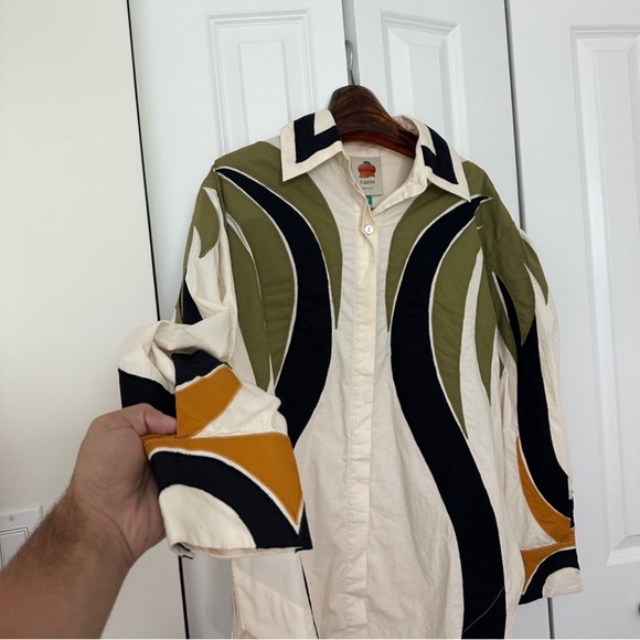 Farm Rio Coconut Tree Flow Pleated Blouse - Picture 2 of 8